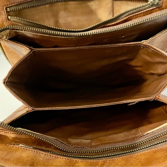 Vintage Mexican Leather Tooled Boho Purse Brightly Painted Flowers Lacing 70’s - Picture 8 of 16